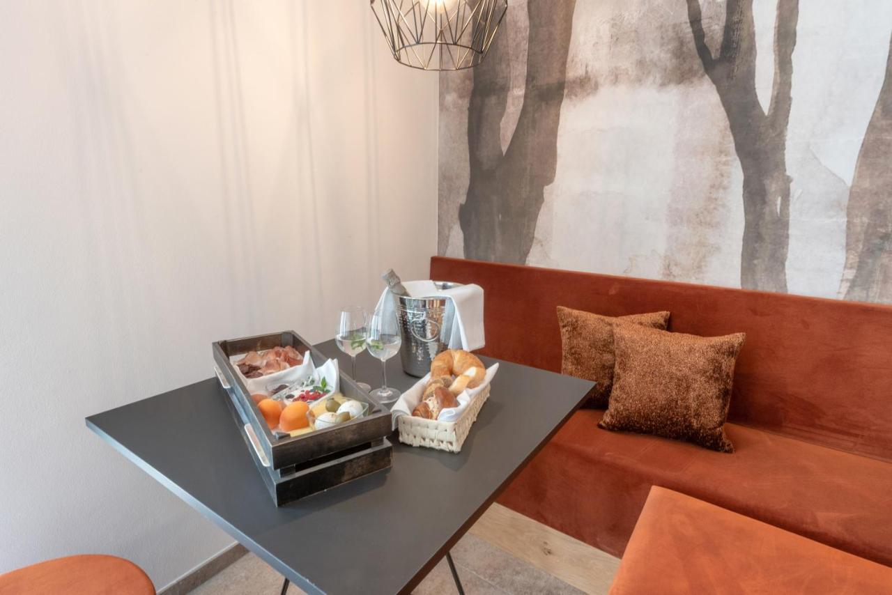 אפיאנו סולה סטרדה דל וינו Villa Montis Exclusive Holiday Apartments In Eppan With Spectacular Views Of Dolomites And Bolzano Area מראה חיצוני תמונה